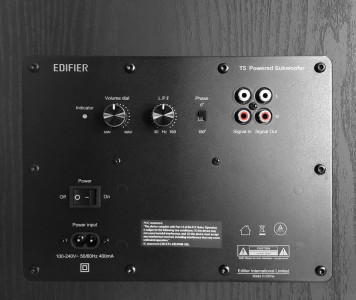 Parlantes Edifier T5 negro