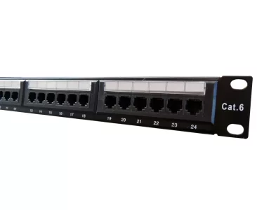 Patchera 24 puertos cat 6e para rack