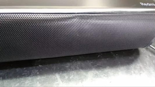 Barra sonido Xiaomi Redmi TV (con detalles)